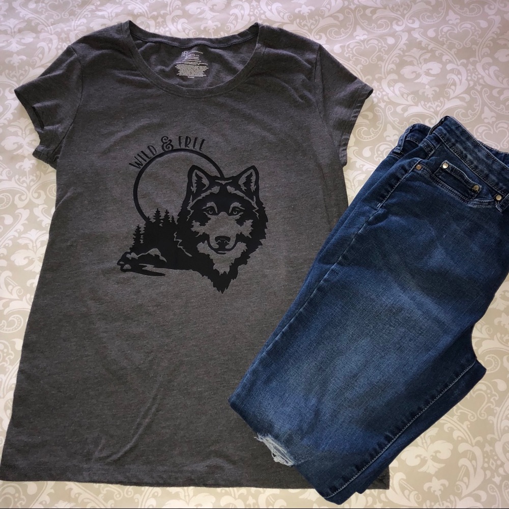 New Hand Embellished Wild and Free Wolf T-shirt